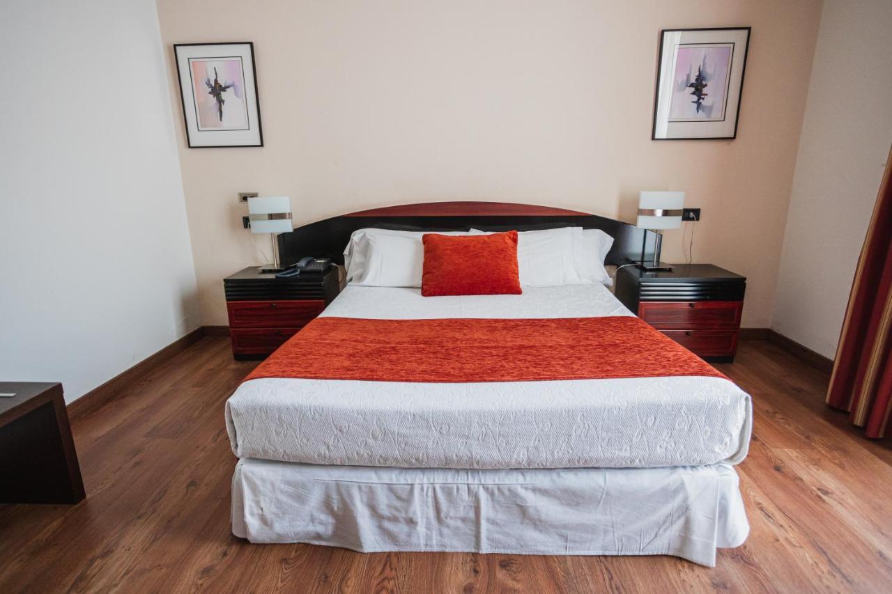 O Val Do Naseiro Hotel Viveiro Eksteriør billede