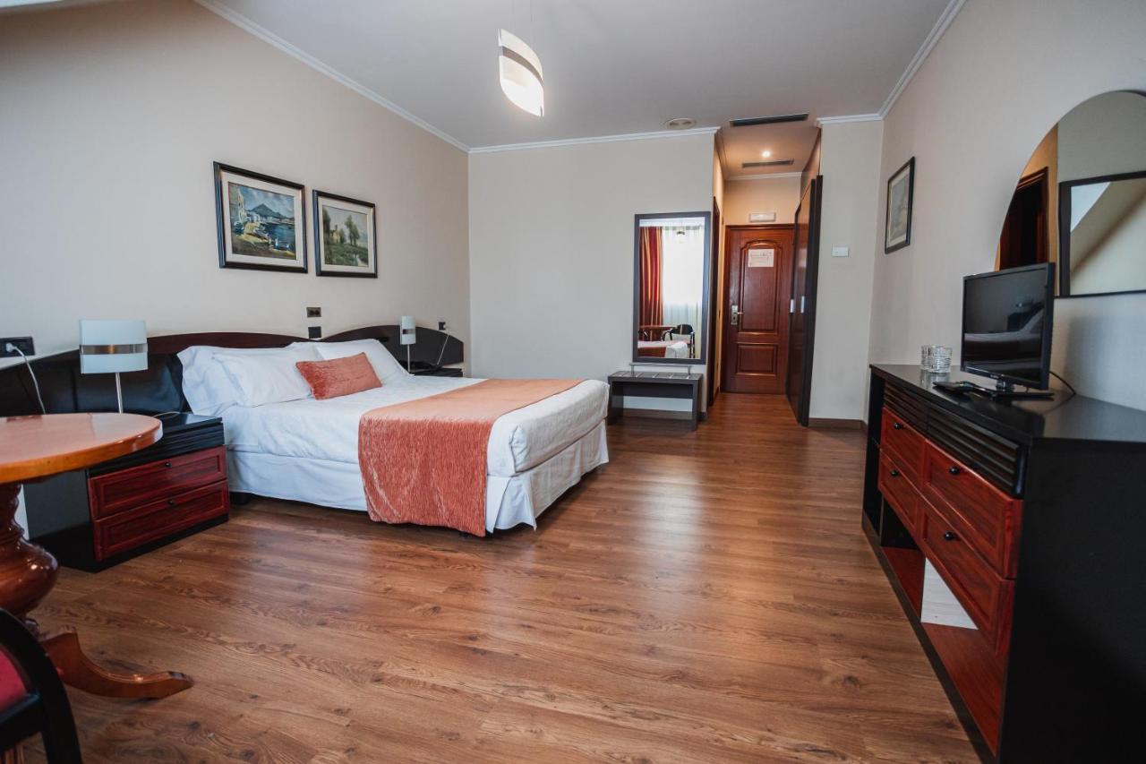 O Val Do Naseiro Hotel Viveiro Eksteriør billede